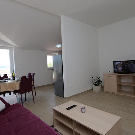 Apartments Sucic Iva I Tea Soline  Ngoại thất bức ảnh