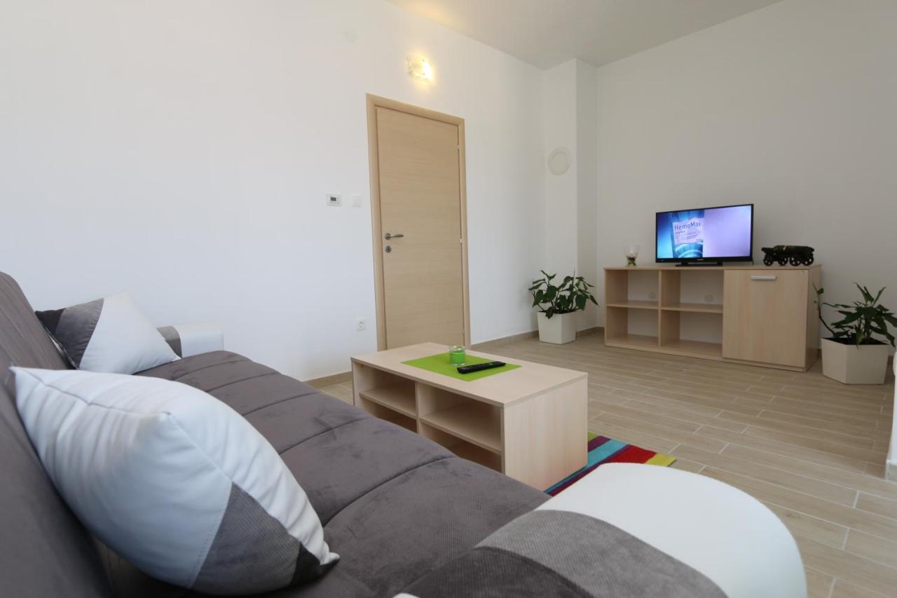 Apartments Sucic Iva I Tea Soline  Ngoại thất bức ảnh