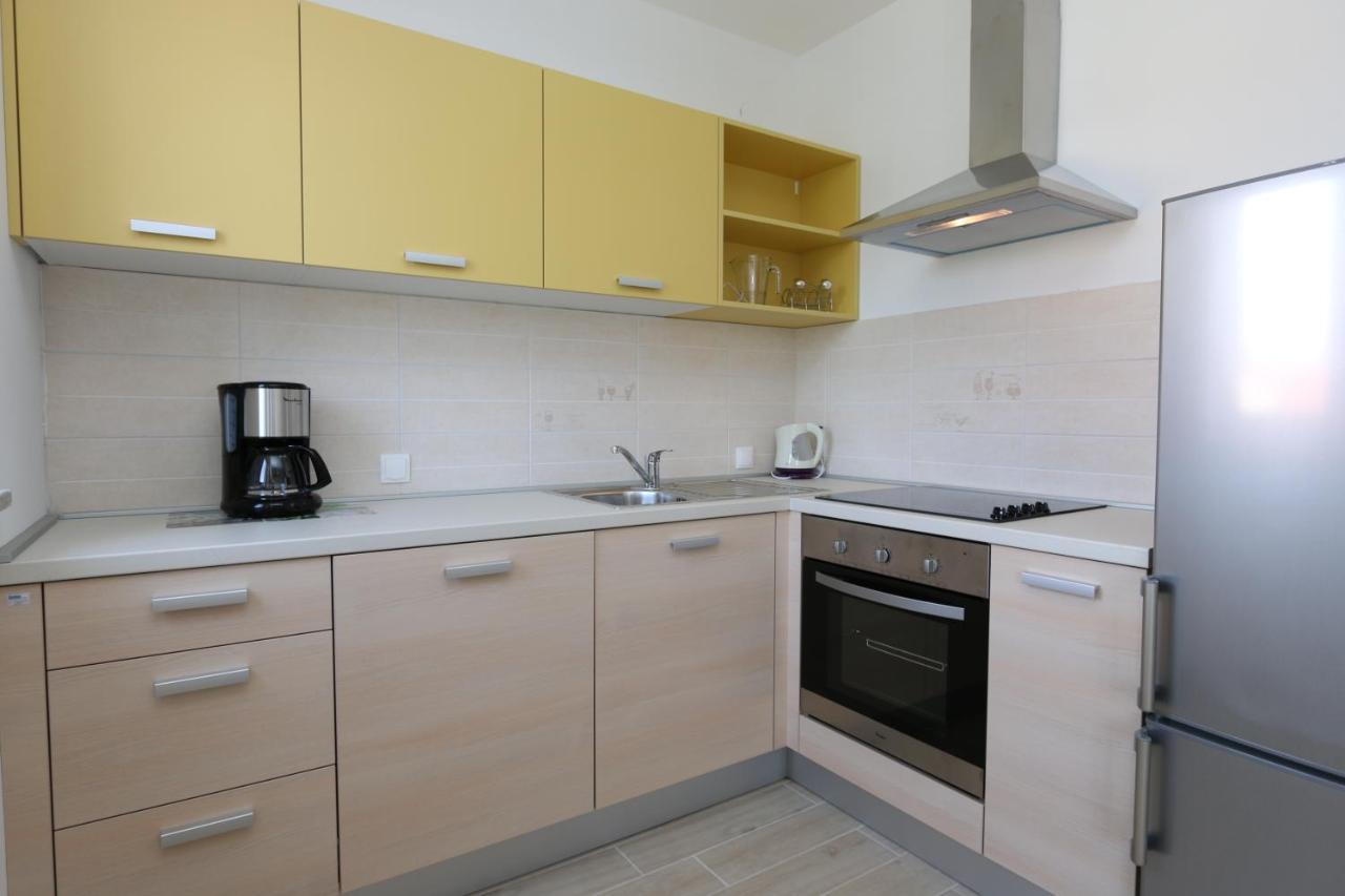 Apartments Sucic Iva I Tea Soline  Ngoại thất bức ảnh