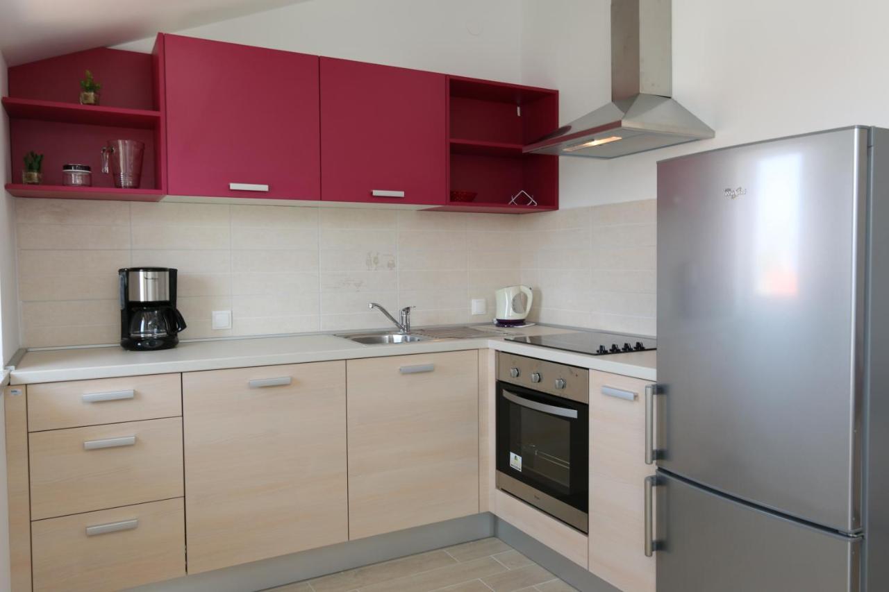 Apartments Sucic Iva I Tea Soline  Ngoại thất bức ảnh