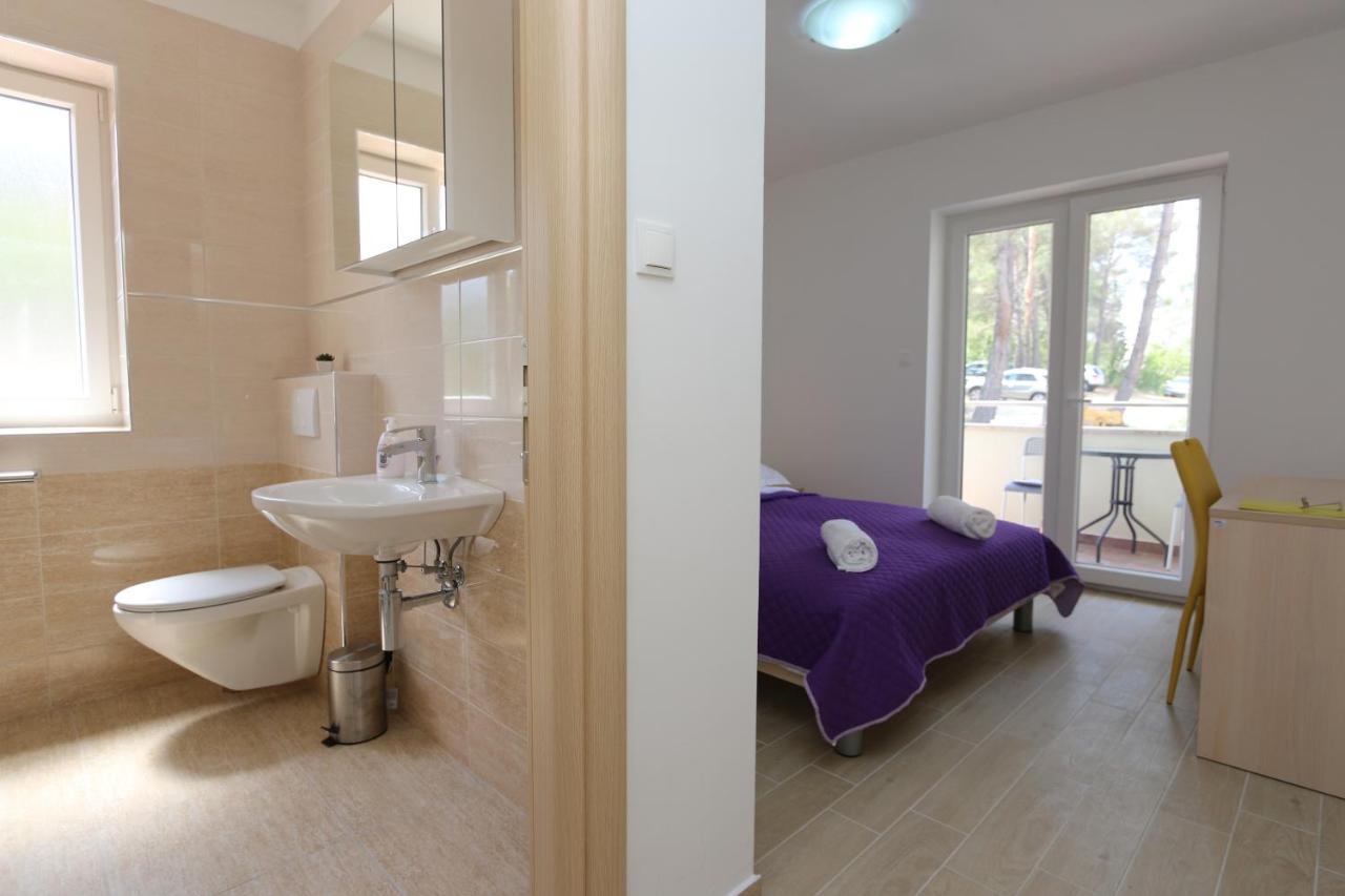 Apartments Sucic Iva I Tea Soline  Ngoại thất bức ảnh
